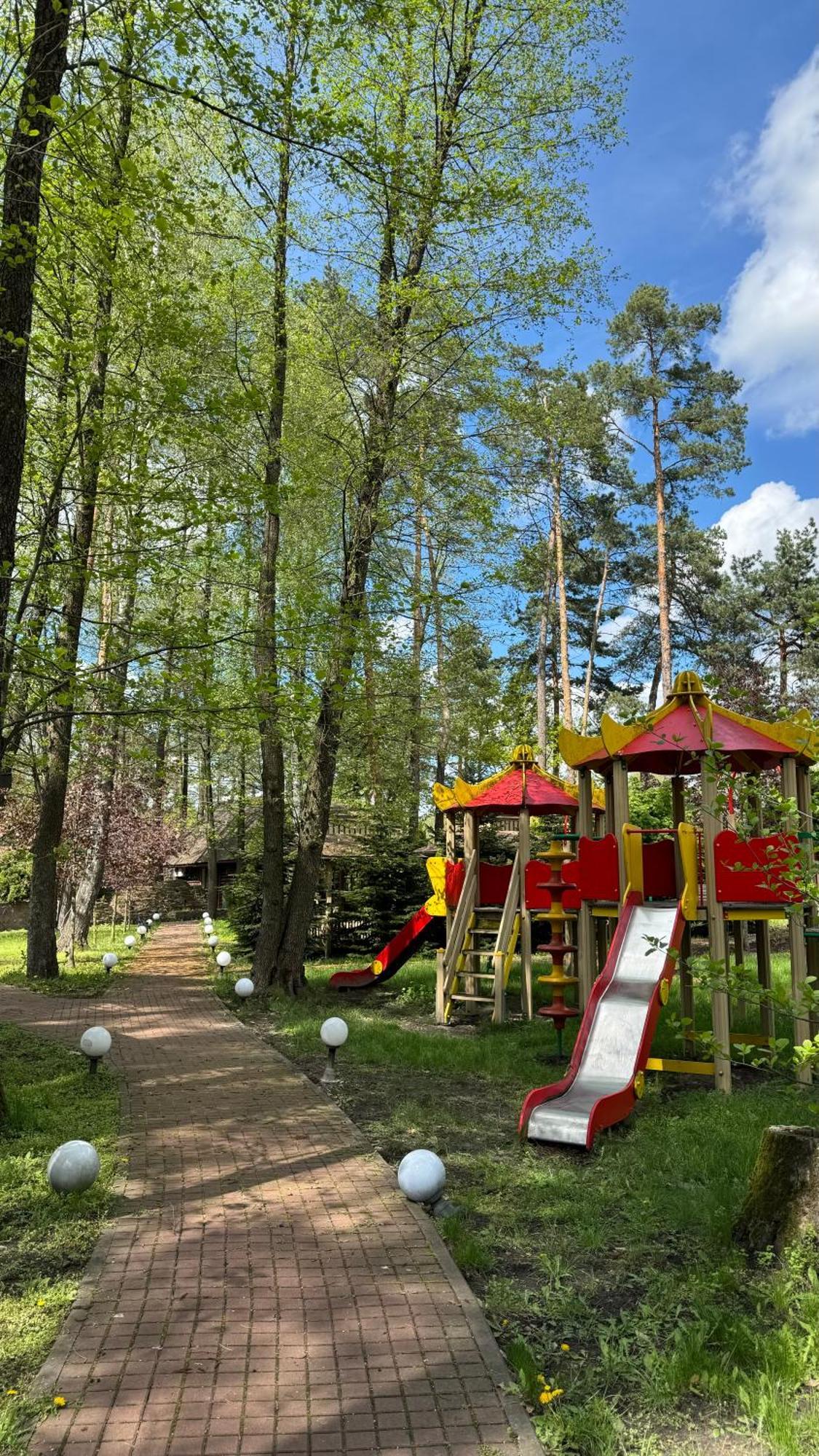 Tysha Forest Club Romankiv Bagian luar foto